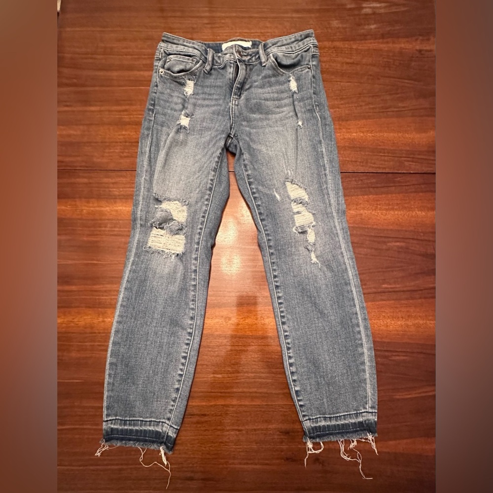 Ladies Hidden distressed jeans, size 28